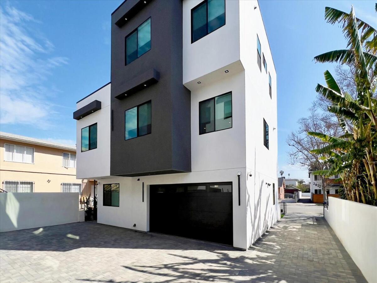 Modern Luxe Retreat Two-bedroom Hébergement de vacances Los Angeles